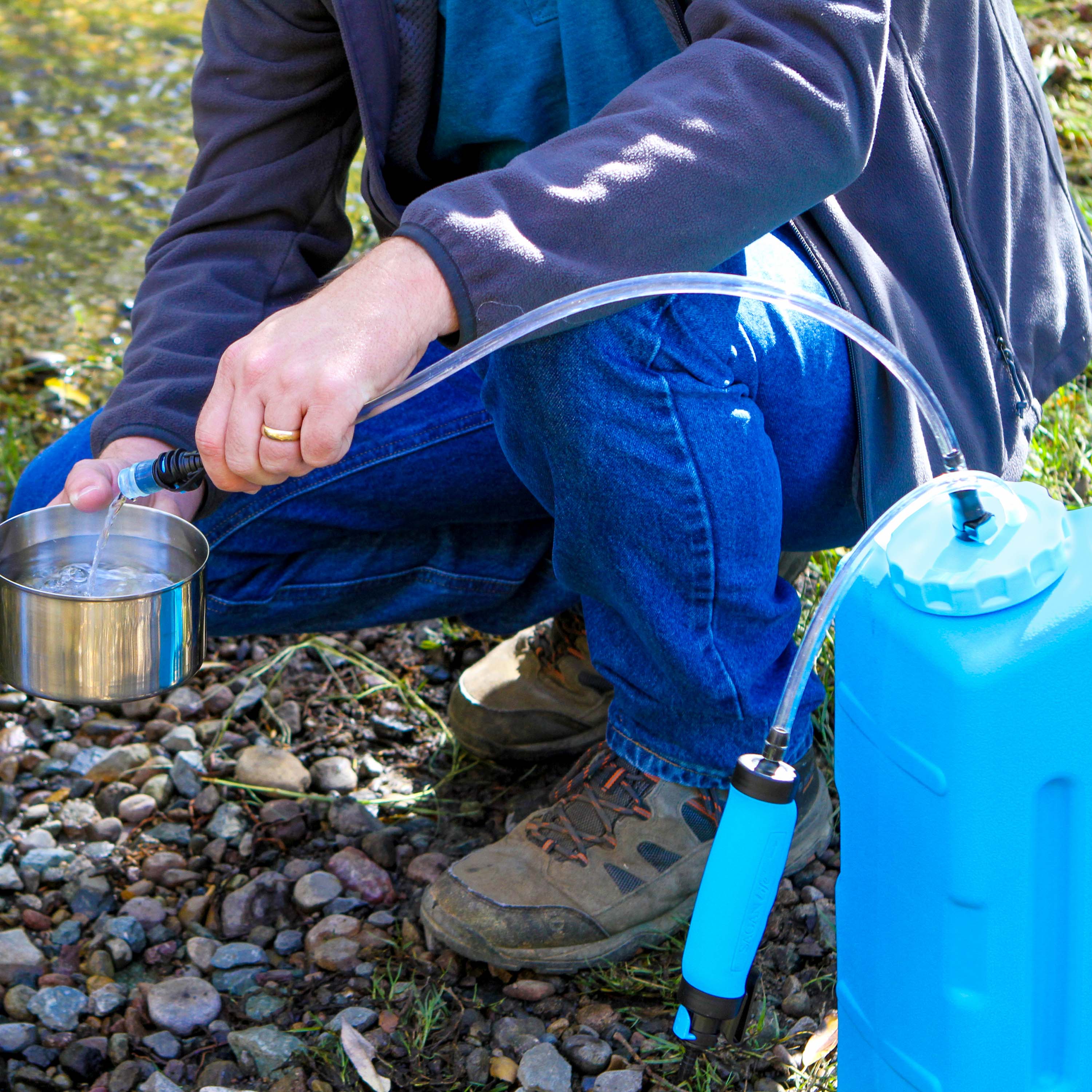 AquaBrick Food and Water Storage Container - 2 Bricks & Spigot